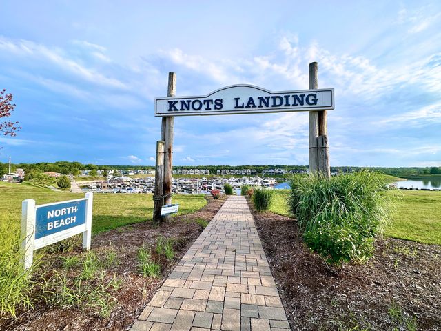 8 Port Place, Ottawa, IL 61350