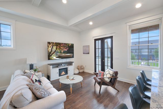 8 Port Place, Ottawa, IL 61350