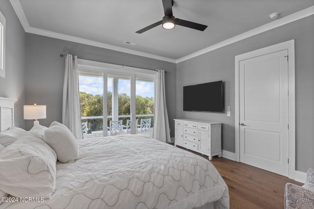 941 Salter Path Road ., Indian Beach, NC 28512