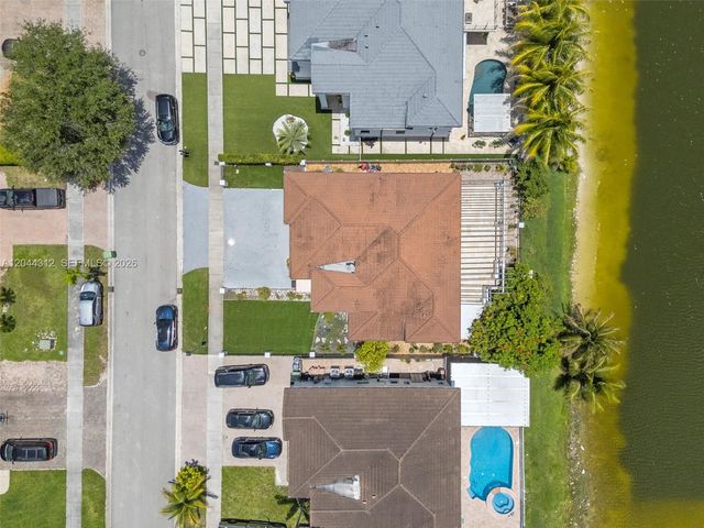 15262 SW 11th Street, Miami, FL 33194