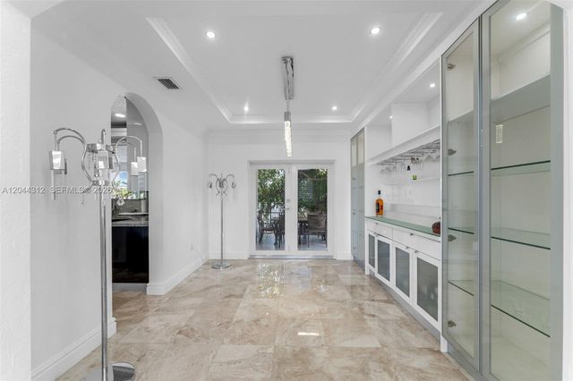 15262 SW 11th Street, Miami, FL 33194