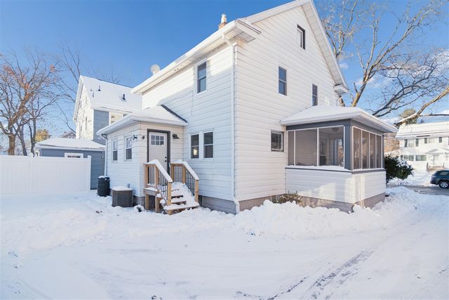 911 4th Street, Jackson, MI 49203