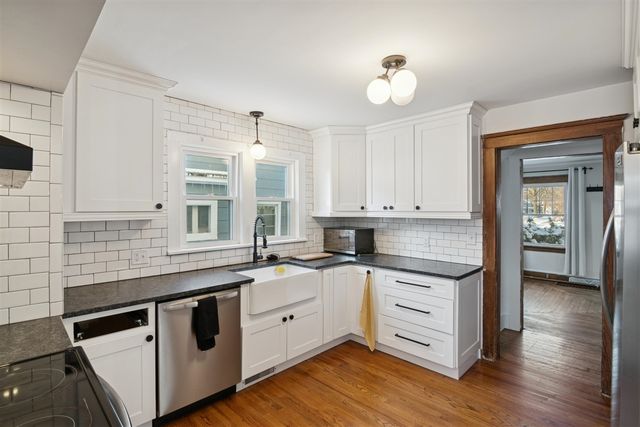 911 4th Street, Jackson, MI 49203