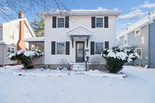 911 4th Street, Jackson, MI 49203