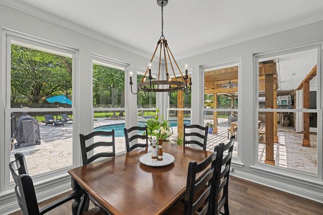 1726 Chestnut Grove Lane, Houston, TX 77345