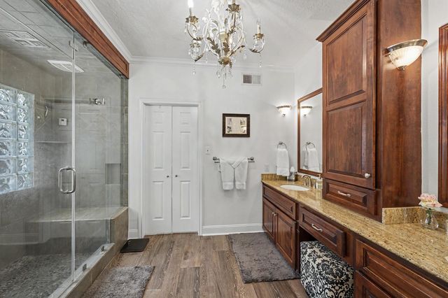 1726 Chestnut Grove Lane, Houston, TX 77345