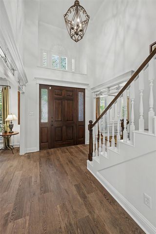 1726 Chestnut Grove Lane, Houston, TX 77345