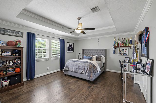 1726 Chestnut Grove Lane, Houston, TX 77345