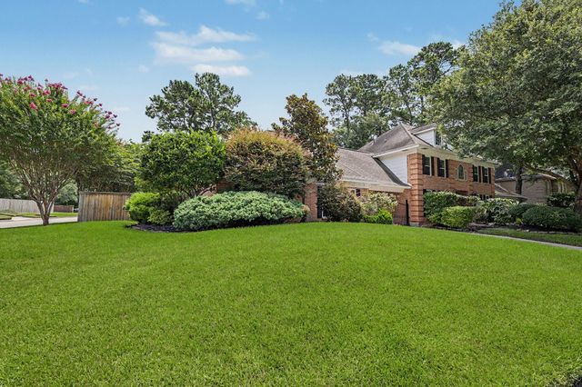1726 Chestnut Grove Lane, Houston, TX 77345