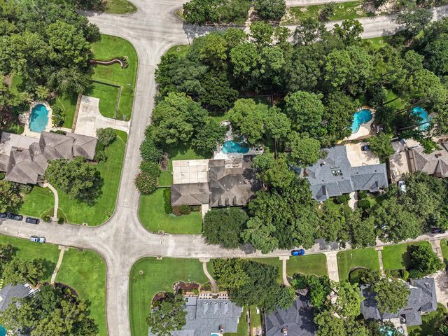 1726 Chestnut Grove Lane, Houston, TX 77345