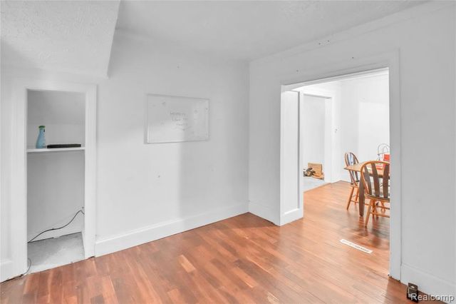 113 S Mason Street, Saginaw, MI 48602