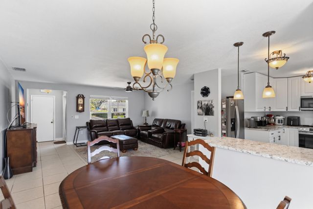 8621 NW 3RD Street, Pembroke Pines, FL 33024