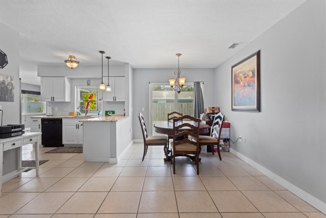 8621 NW 3RD Street, Pembroke Pines, FL 33024