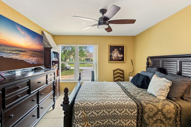 8621 NW 3RD Street, Pembroke Pines, FL 33024