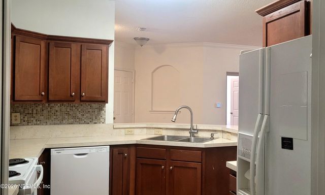 10000 GATE Parkway N 512, Jacksonville, FL 32246