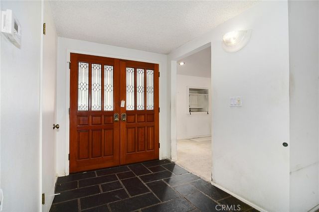 20600 Clarendon, Woodland Hills, CA 91367