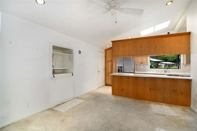 20600 Clarendon, Woodland Hills, CA 91367