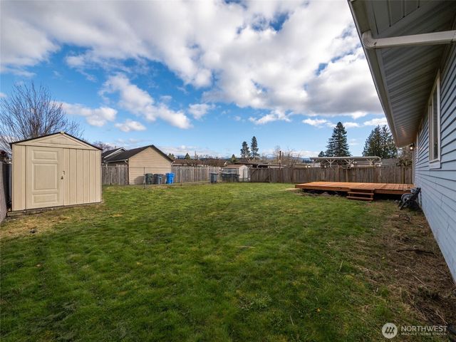 326 S Perkins Street, Buckley, WA 98321