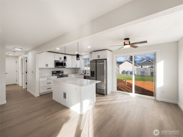 326 S Perkins Street, Buckley, WA 98321