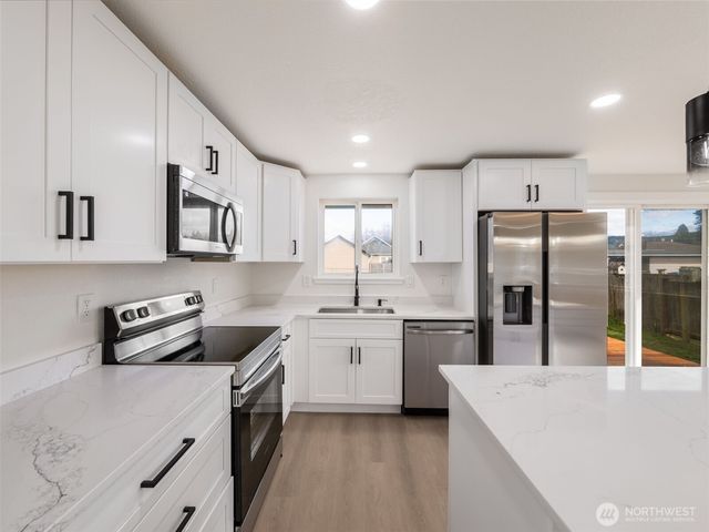 326 S Perkins Street, Buckley, WA 98321