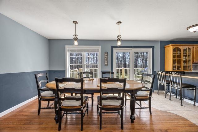 14 Sir Lancelot Dr, Bourne, MA 02532