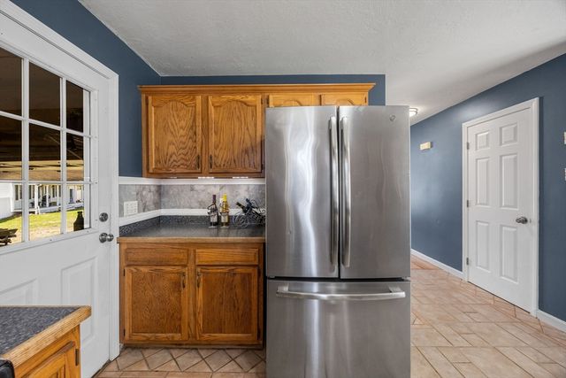 14 Sir Lancelot Dr, Bourne, MA 02532