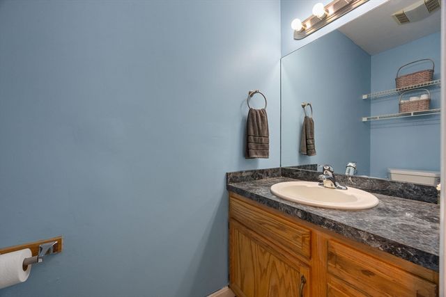 14 Sir Lancelot Dr, Bourne, MA 02532