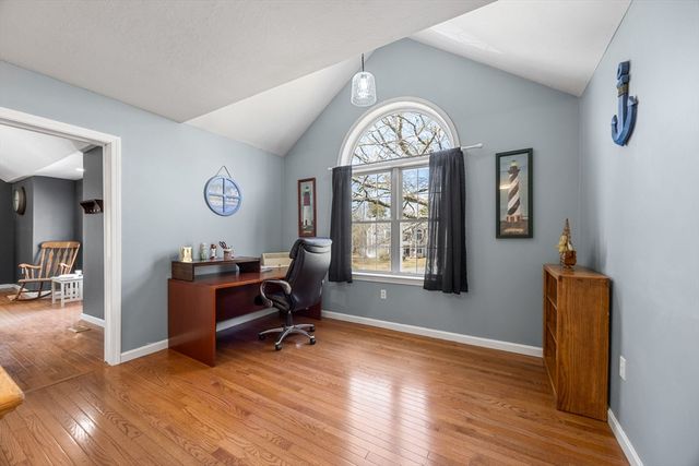 14 Sir Lancelot Dr, Bourne, MA 02532