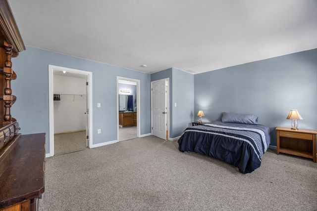 14 Sir Lancelot Dr, Bourne, MA 02532