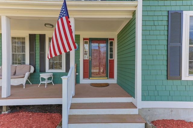 14 Sir Lancelot Dr, Bourne, MA 02532