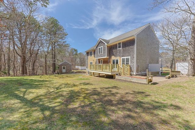 14 Sir Lancelot Dr, Bourne, MA 02532