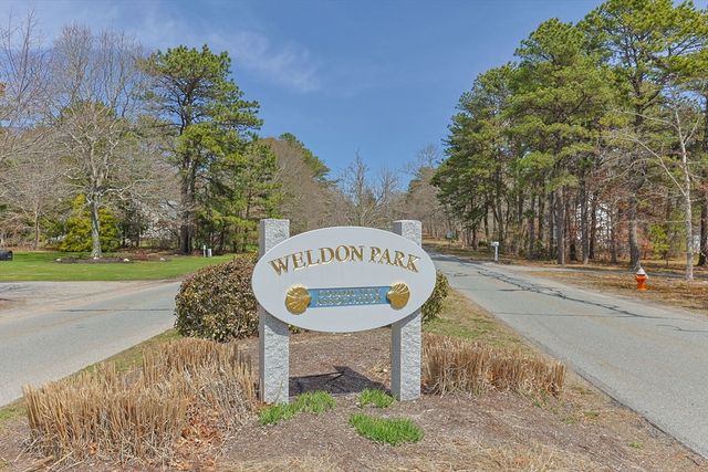 14 Sir Lancelot Dr, Bourne, MA 02532