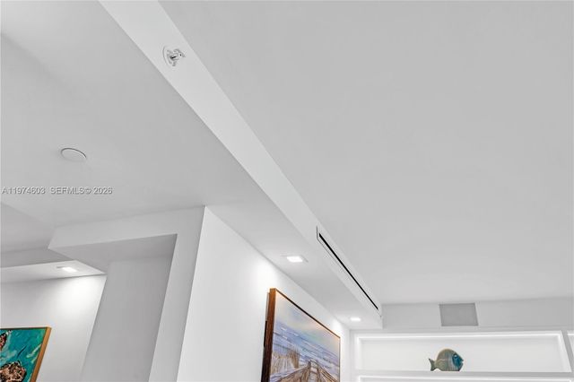 881 Ocean Dr 27D, Key Biscayne, FL 33149