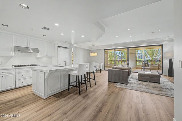 7175 E CAMELBACK Road 309, Scottsdale, AZ 85251