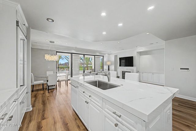 7175 E CAMELBACK Road 309, Scottsdale, AZ 85251