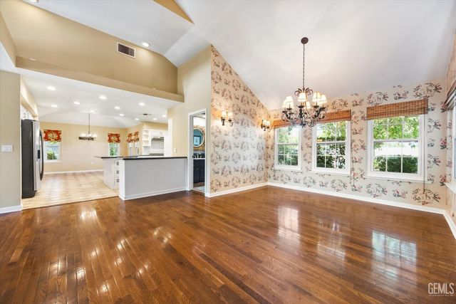 2017 Renfro Road, Bakersfield, CA 93314