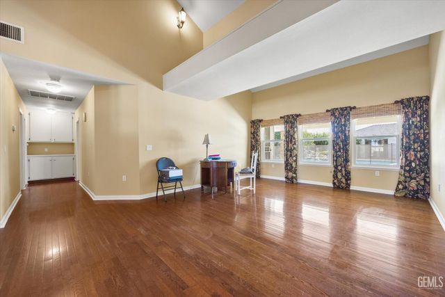 2017 Renfro Road, Bakersfield, CA 93314