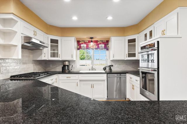2017 Renfro Road, Bakersfield, CA 93314