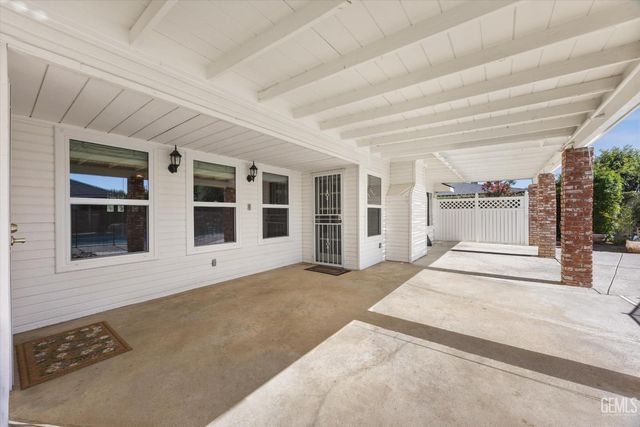 2017 Renfro Road, Bakersfield, CA 93314