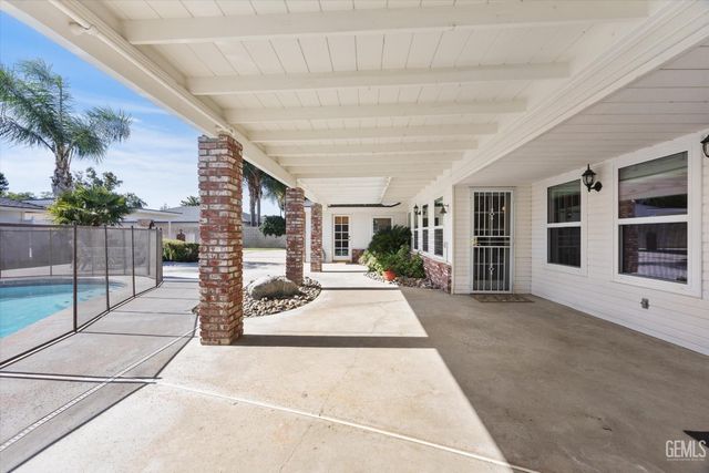 2017 Renfro Road, Bakersfield, CA 93314