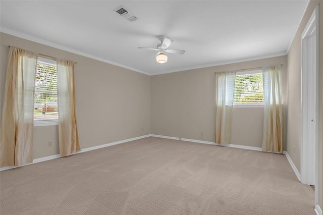 10127 Hazelhurst Drive, Houston, TX 77043
