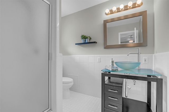 10127 Hazelhurst Drive, Houston, TX 77043