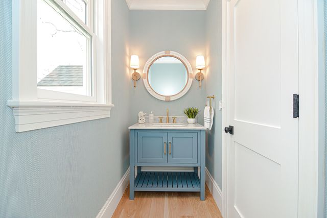 72 Woodside Drive, East Falmouth, MA 02536