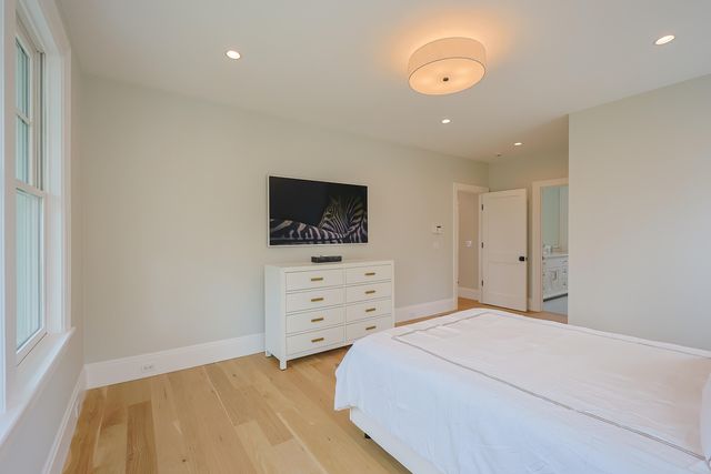 72 Woodside Drive, East Falmouth, MA 02536