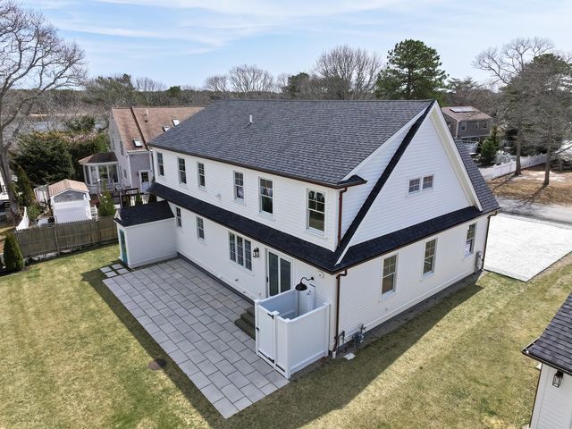 72 Woodside Drive, East Falmouth, MA 02536