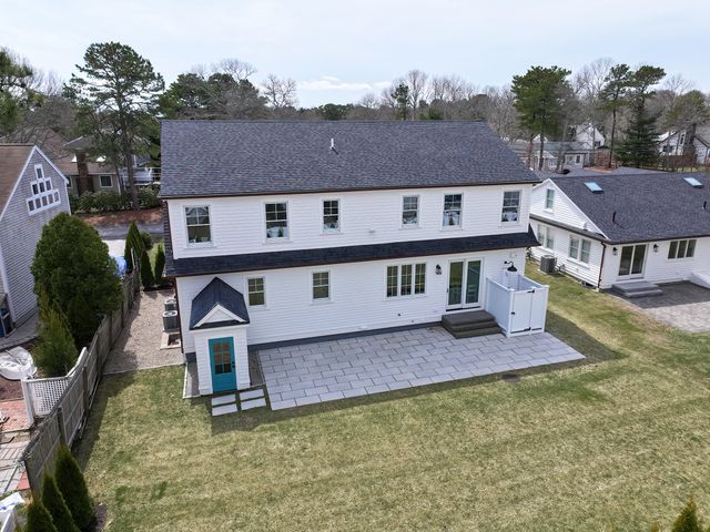 72 Woodside Drive, East Falmouth, MA 02536