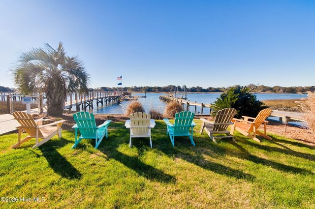 123 Whimbrel Way, Beaufort, NC 28516