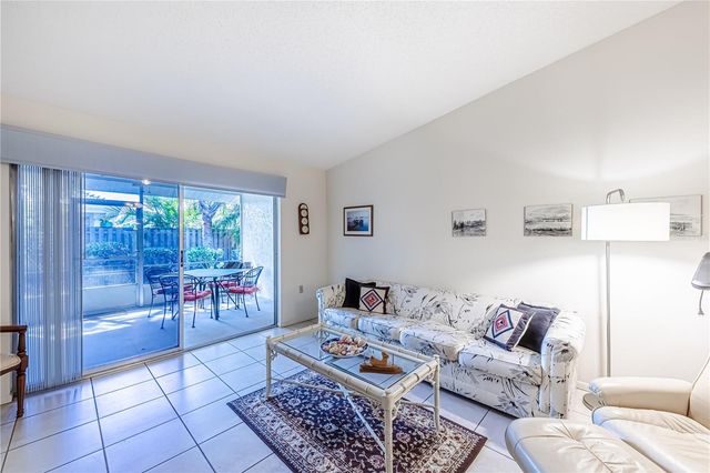 301 PINEBROOK CLUB DRIVE 1, Venice, FL 34285