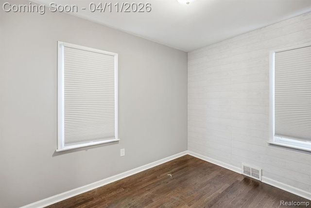 23360 Battelle Avenue, Hazel Park, MI 48030