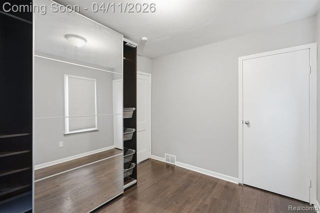 23360 Battelle Avenue, Hazel Park, MI 48030